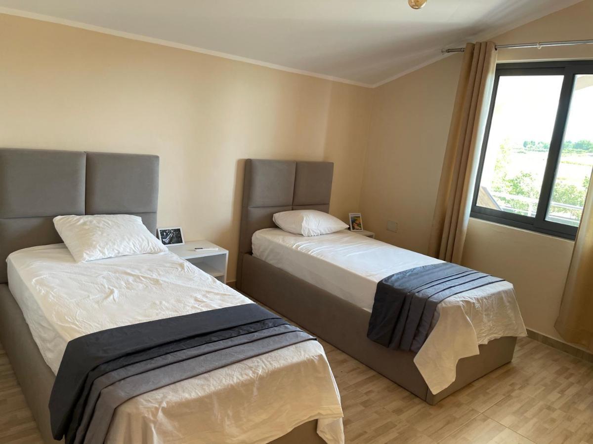 Hotel Villa Ballkan Grilë Buitenkant foto